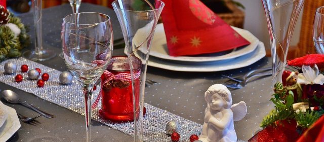 Wynegocjuj sobie błogie święta czyli kilka wskazówek, jak się porozumieć przy świątecznym stole