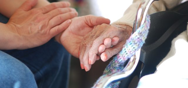 Praca w roli opiekuna, czyli pomysł na kolejny etap mądrej pomocy uchodźcom