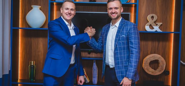 Czy biznes jest tylko dla „śmiałków? Networking a praca nad pewnością siebie