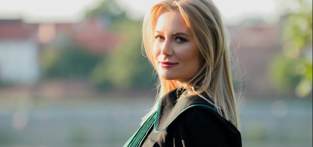Planujesz oświadczyny? Sprawdź jakie prawa obowiązują narzeczonych i pozostających w związku partnerskim