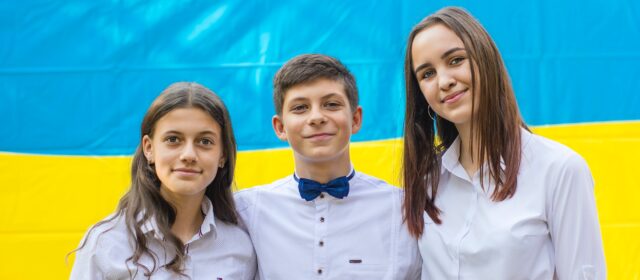 Ukraińskie dzieci w polskich szkołach – Jak je wspierać w nadchodzącym roku szkolnym?