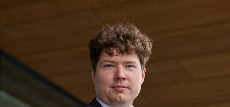 Sztuczna inteligencja w kancelariach. Nowe dane z Raportu LegalTech 2025.