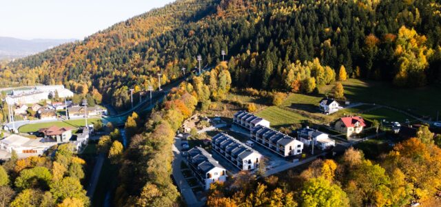 Workation jesienią – połączenie pracy i odpoczynku w Polsce. Dlaczego coraz więcej osób wybiera ten styl?