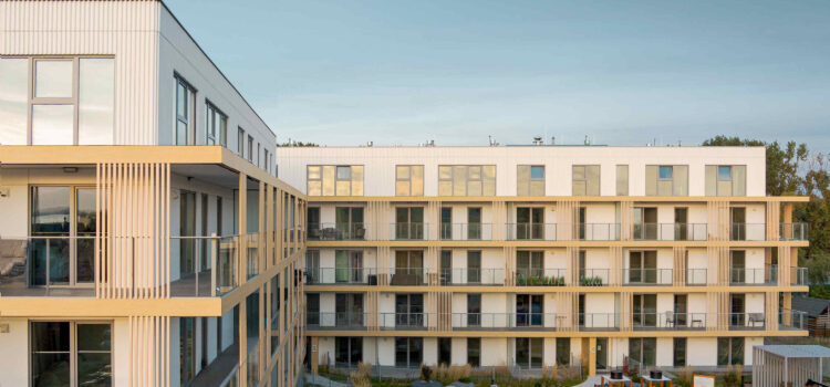 Blisko natury, z dala od presji. Dlaczego drugi dom na Helu staje się luksusem nowej generacji?