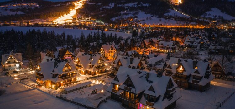 Zimowe ferie bez jednego scenariusza. Krócej, częściej i bardziej elastycznie