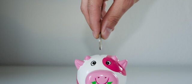 Jak dziś skutecznie oszczędzać? Czy konto oszczędnościowe wciąż wystarcza?