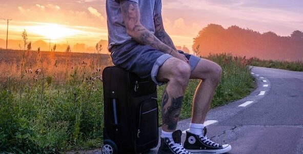 Kiedyś autostopem, dziś samolotem Tanie podróżowanie? Tak, ale na nowych zasadach